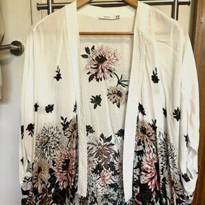 Aritzia Cosima Kimono